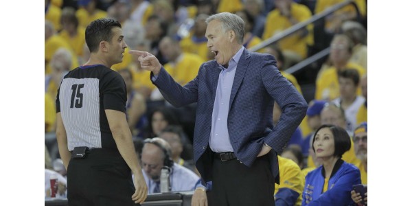 NBA: lla on melko vakava tuomarikriisi